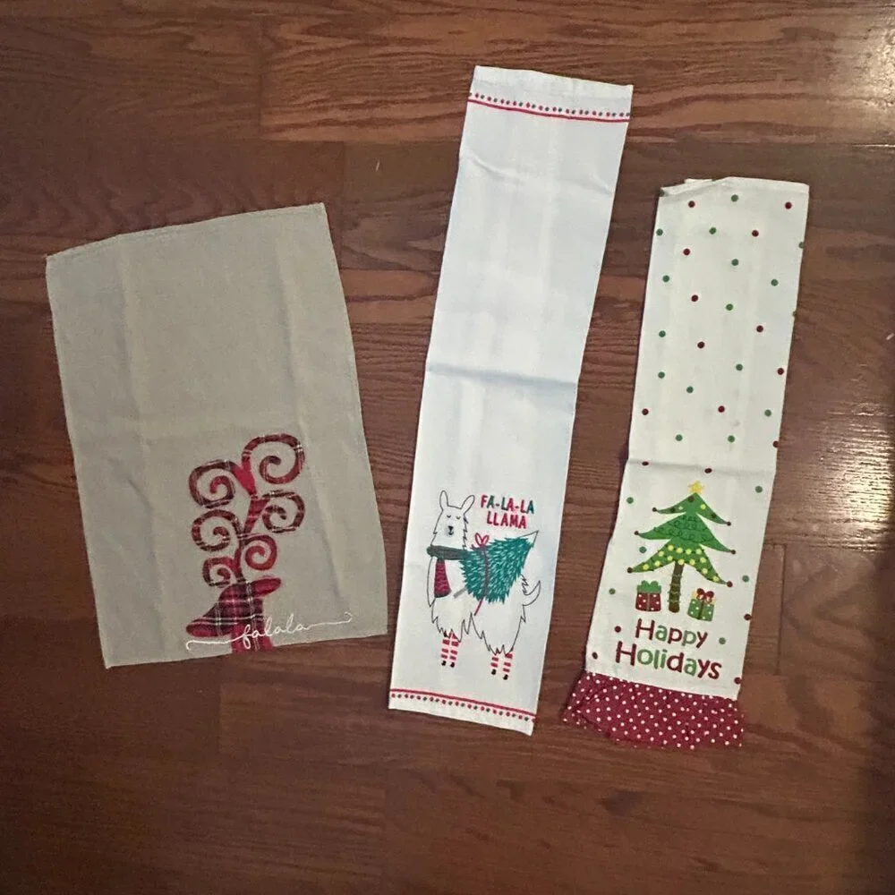 Christmas Holiday Tea Towels Set of 3 Christmas Decor Holiday Cooking Set of 3